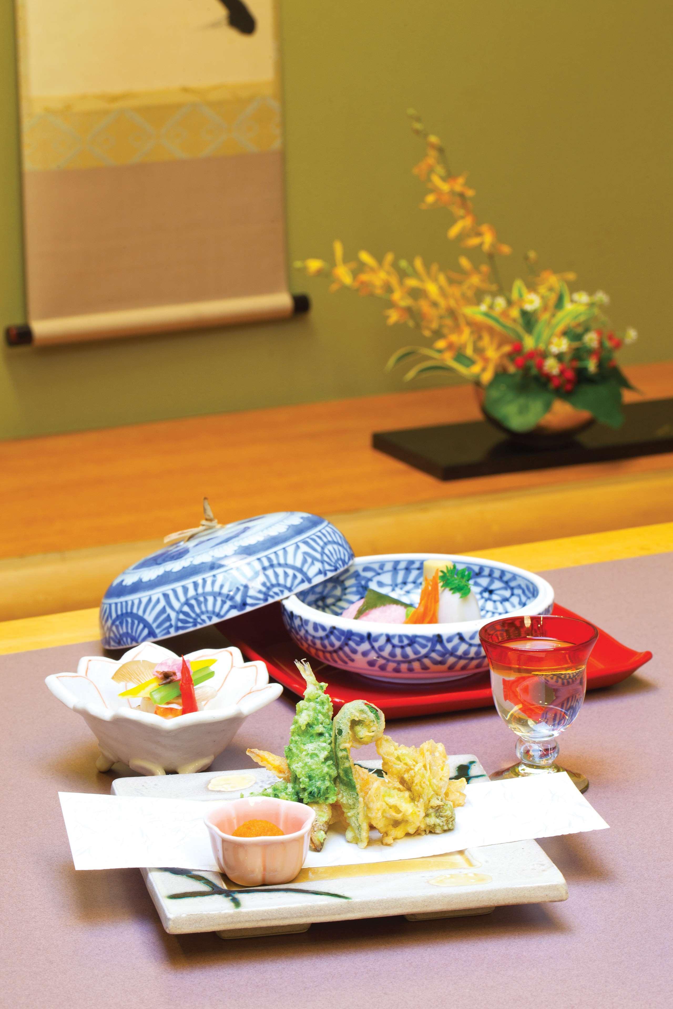 Doubletree By Hilton Naha Shuri Castle Exterior foto