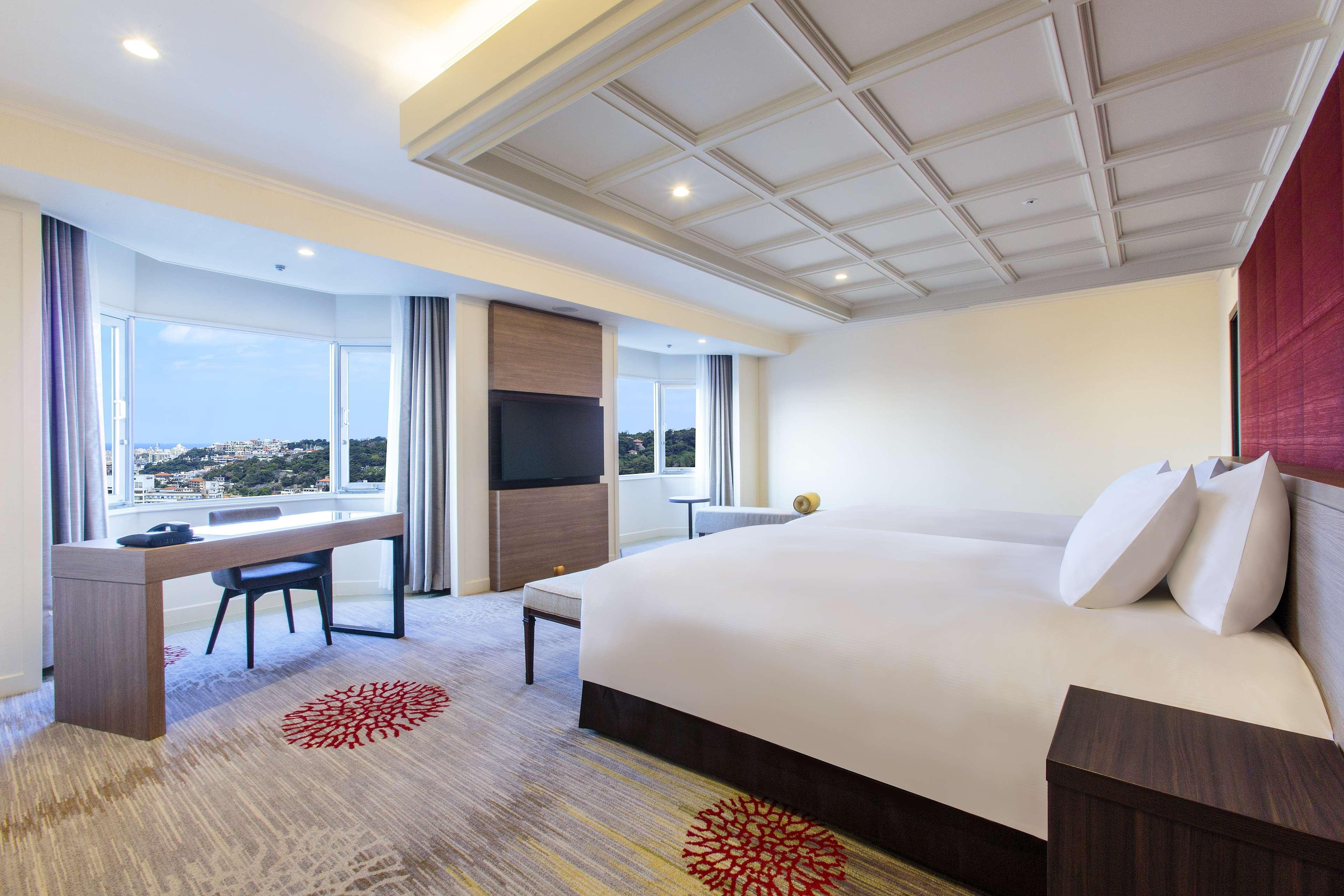 Doubletree By Hilton Naha Shuri Castle Exterior foto